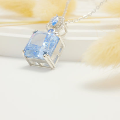 S925 Sterling Silver Blue Gemstone Luxury High-End Necklace.