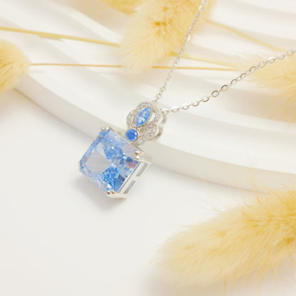 S925 Sterling Silver Blue Gemstone Luxury High-End Necklace.